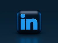 How to Tell Your Story on LinkedIn