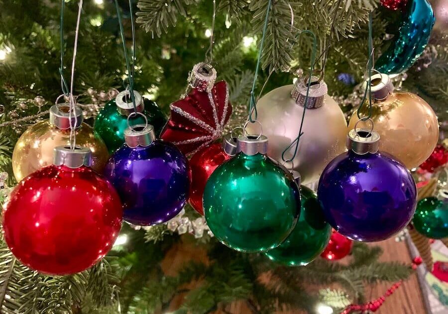 Cluttered ornaments on a Christmas tree